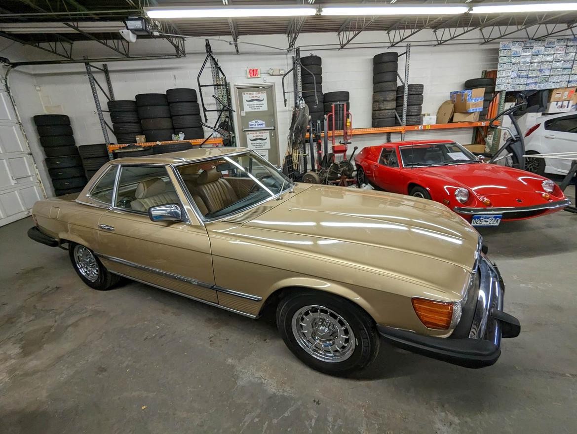 Maxilite Penta wheels and tires upgrade on a 1985 Mercedes Benz 380SL