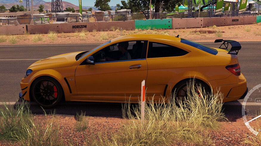 Mercedes C63 AMG Black Series in Forza game showing missing chrome window trim visual glitch