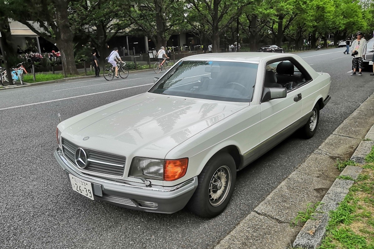 The Mercedes-Benz 500 SEC: A Deep Dive into a Coupe Icon