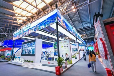 Mercedes-Benz Charging Hub lounge area with seating and vending machines